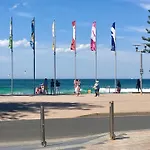 Boardrider Backpackers And Budget Motel